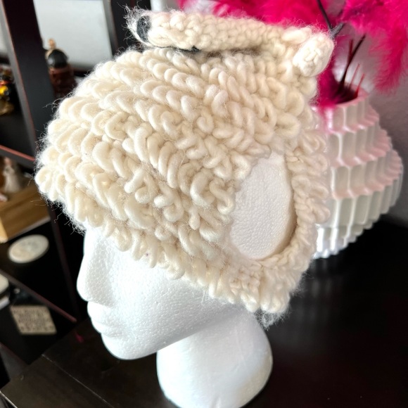 Sheep Knit Hat - Picture 8 of 9